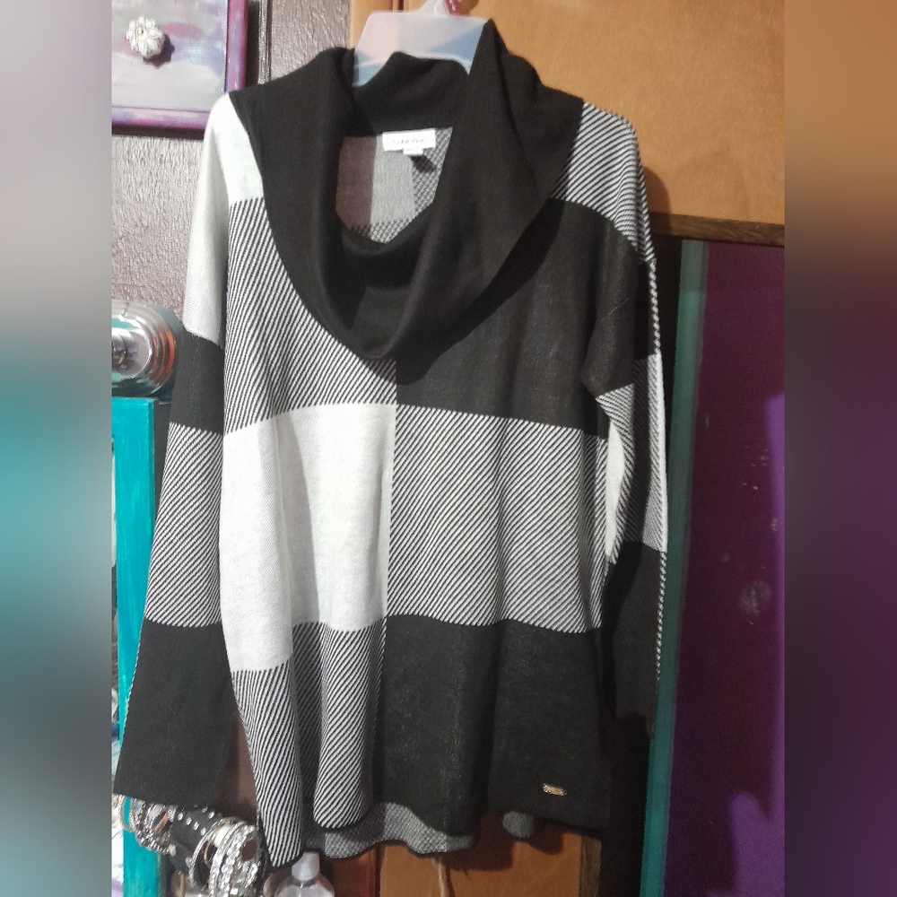 Calvin sweater, very light and elegant